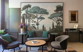 Central Hotel Paris